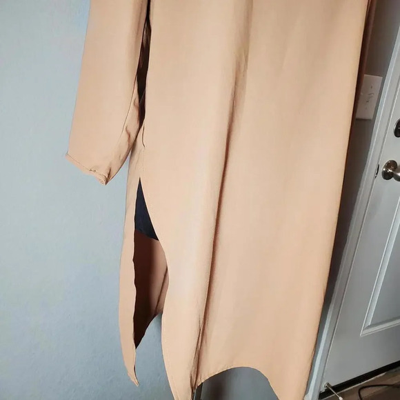 Forever 21 Tan Tunic 3/4 Sleeve Blouse Size Medium - Picture 2 of 8